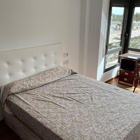 ברצלונה Apartment With Sea Views Next To The Beach Of Mar Bella מראה חיצוני תמונה