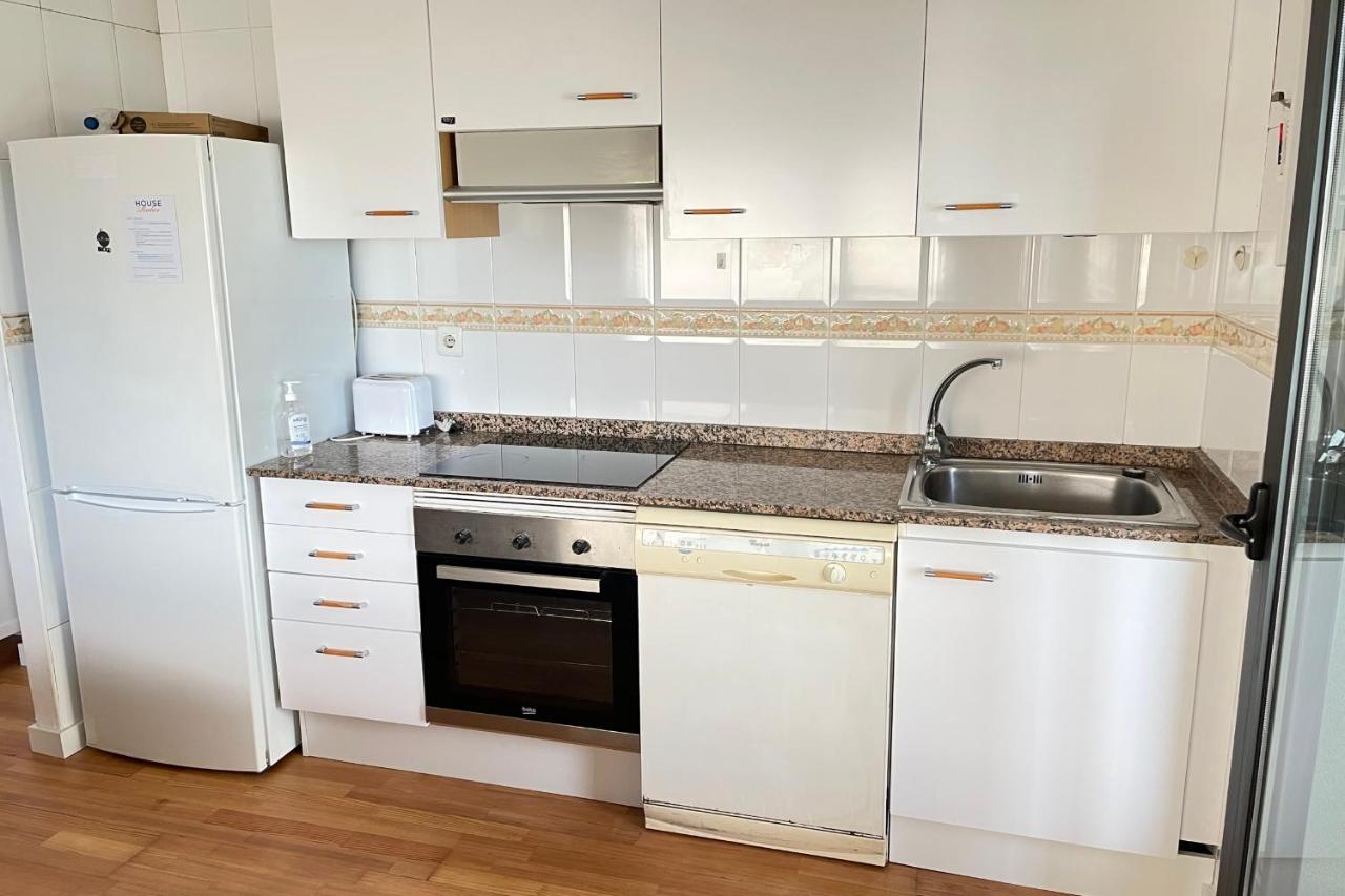 ברצלונה Apartment With Sea Views Next To The Beach Of Mar Bella מראה חיצוני תמונה